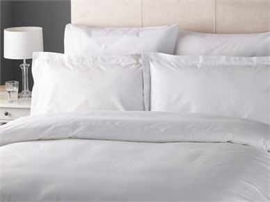 Fusaro Plain White Cotton Rich Pillowcase Housewife 51x76cm